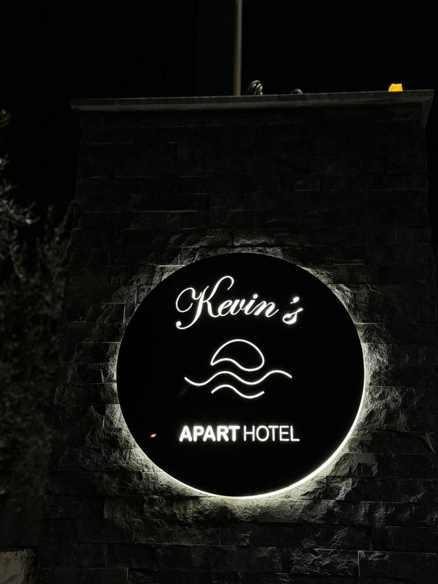 Kevin'S Aparthotel Vlorë Exterior foto